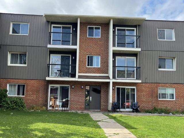 Apartment for rent in Mauricie, Quebec