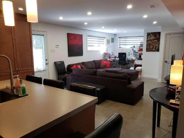 Apartment for rent in Sainte-Ursule, Québec