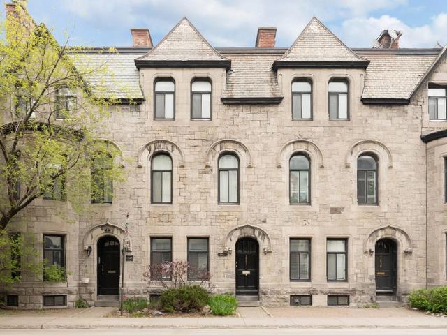 Apartment for rent in Ville-Marie, Montréal