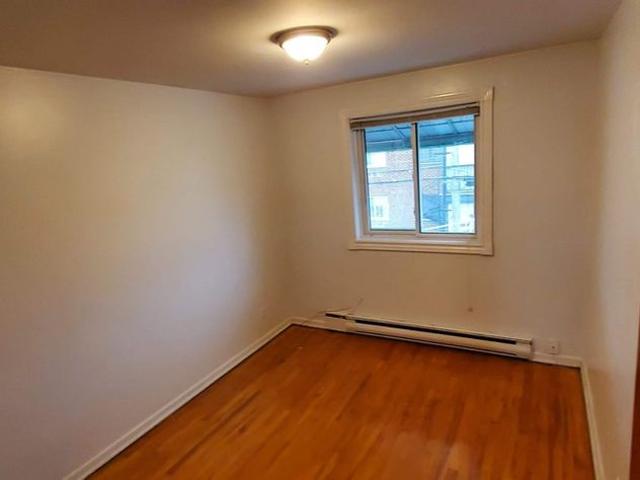 Apartment for rent in St. Leonard's, Quebec