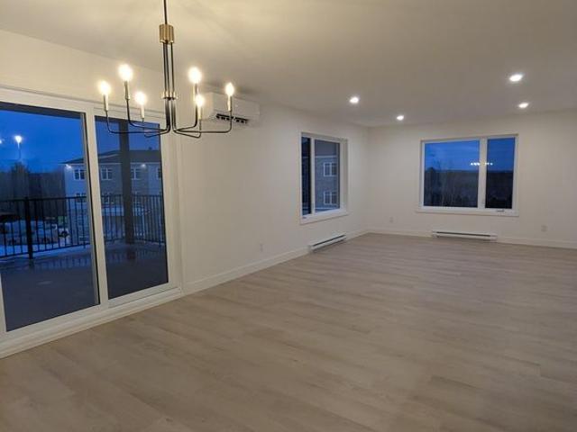 Apartment for rent in Le Haut-saint-françois, Quebec