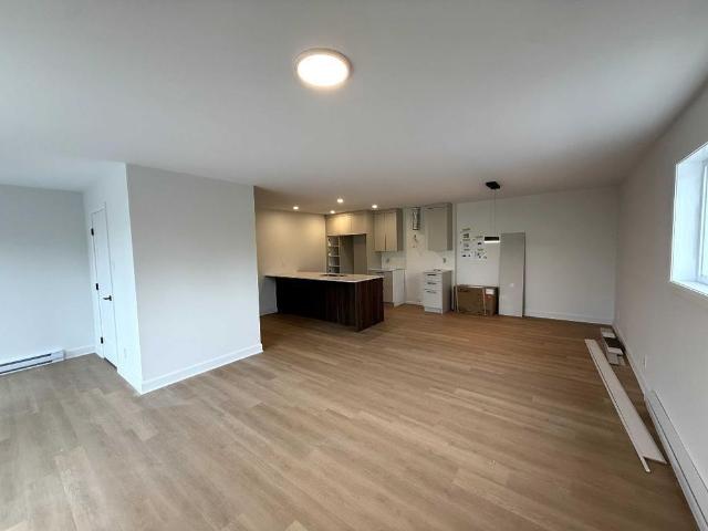 Apartment for rent in Saint-chrysostome, Quebec