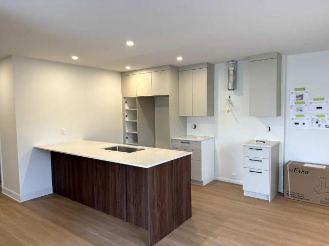 Apartment for rent in Saint-chrysostome, Quebec