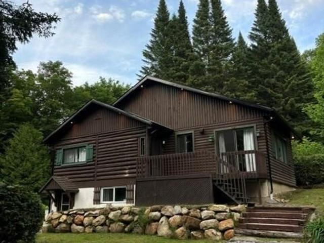 Apartment for rent in Matawinie, Quebec