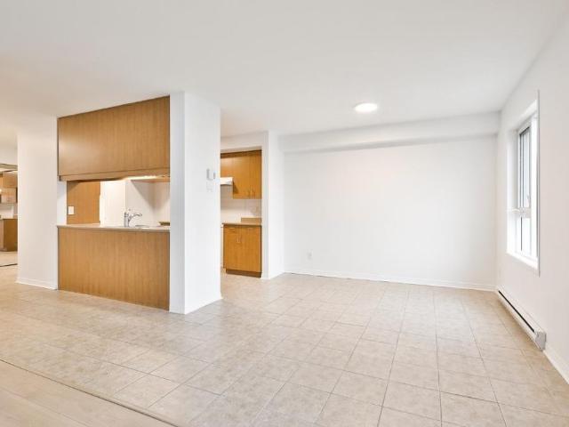 Apartment for rent in Saint-Basile-le-Grand, Montérégie