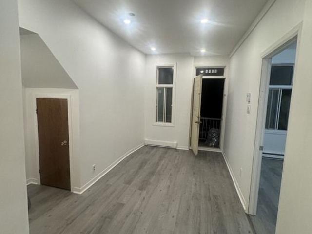 Apartment for rent in St. Leonard's, Quebec