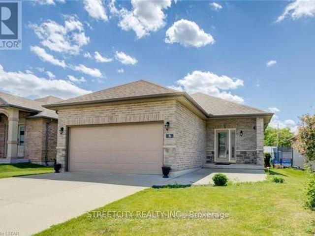 Condo for sale in Arva, Ontario