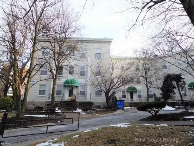 Condo for rent in Brighton