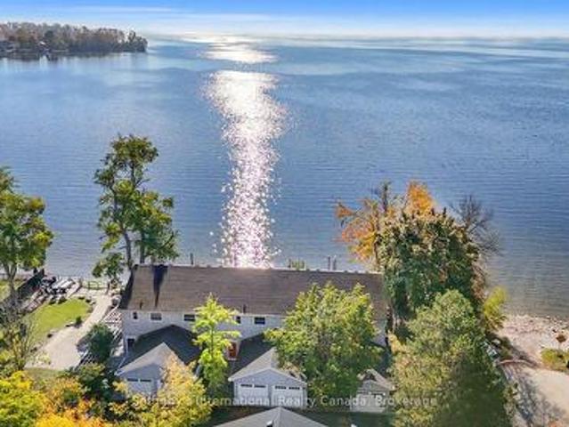 Townhouse for sale in Orillia, Ontario