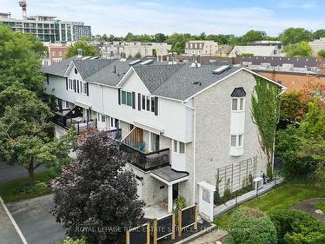 House for sale in Oakville, Ontario