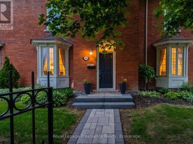 Townhouse for sale in Belleville, Ontario