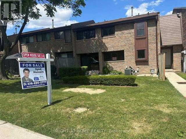 Townhouse for rent in Mississauga, Ontario