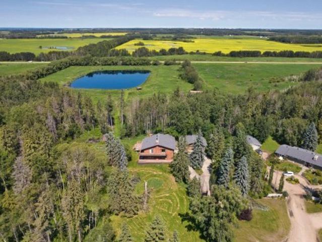 House for sale in Alberta