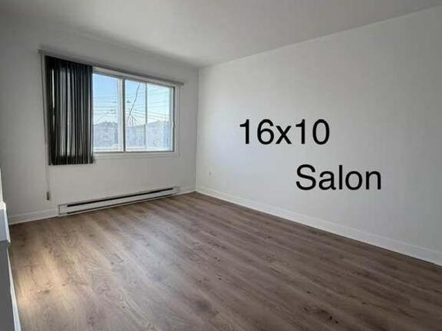 Apartment for rent in St. Leonard's, Quebec