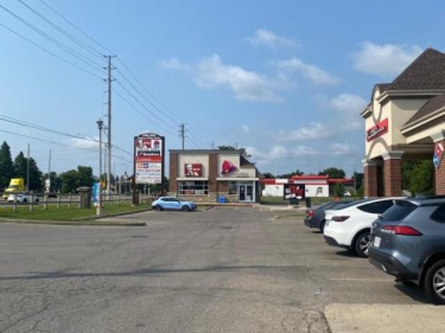 Commercial for rent in Georgina, Ontario