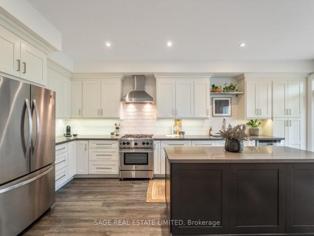 Condo for sale in Woburn, Ontario