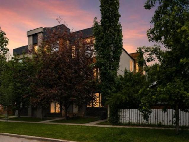 Townhouse for sale in Northwest, Alberta