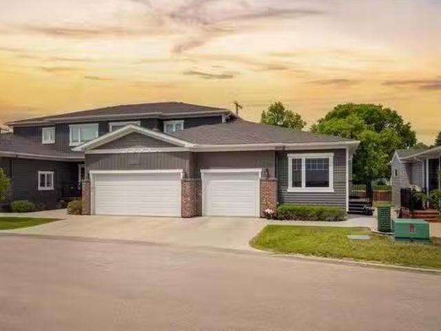 House for sale in East St. Paul, Manitoba