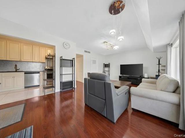 Condo for sale in Queens County, New York