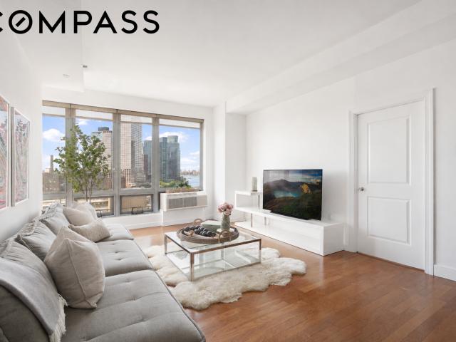 Condo for sale in Arverne, New York