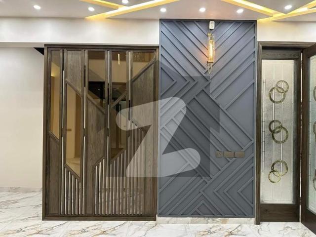 House for sale in Faisalabad, Islamabad Capital Territory