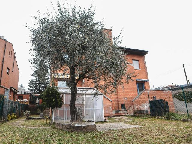 Einfamilienhaus mieten in Chiasso, Tessin