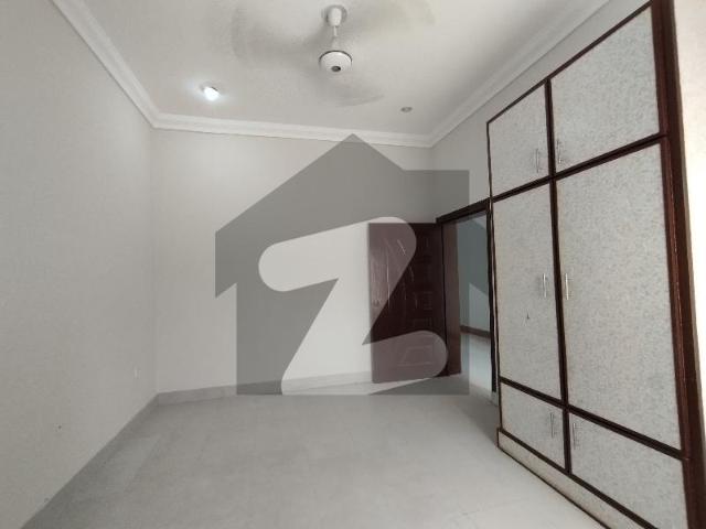 House for sale in Rahim Yar Khan