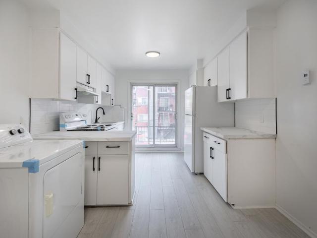 Apartment for rent in St. Leonard's, Quebec