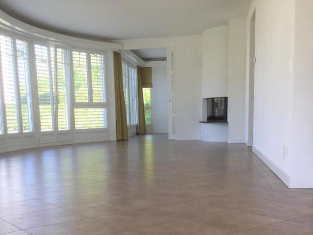 Apartment mieten in Coppet, Waadt