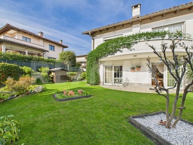 Einfamilienhaus kaufen in Aldesago, Tessin