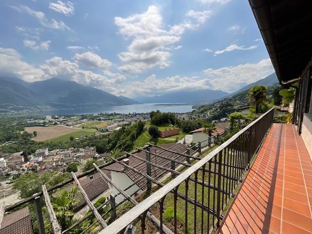 Einfamilienhaus kaufen in Gordola, Tessin