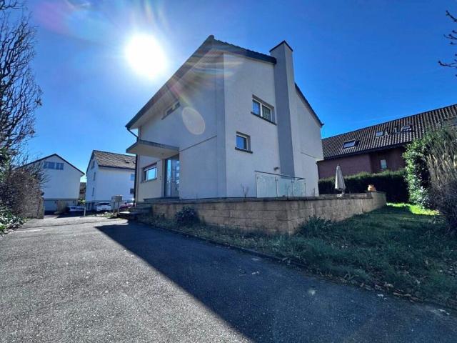 Einfamilienhaus mieten in Therwil, Basel-Landschaft