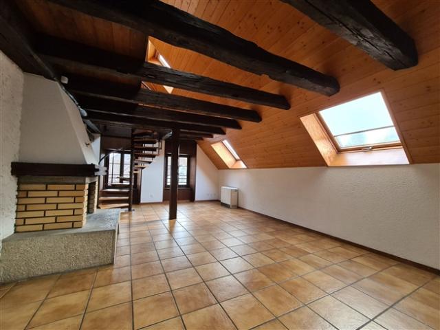 Attikawohnung mieten in Le Locle