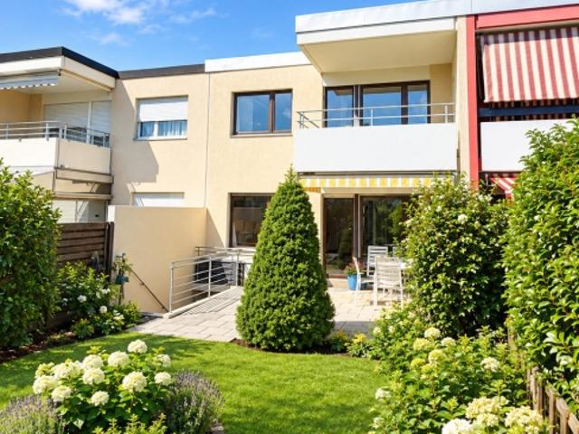 Reihenfamilienhaus kaufen in Reinach (BL), Basel-Landschaft