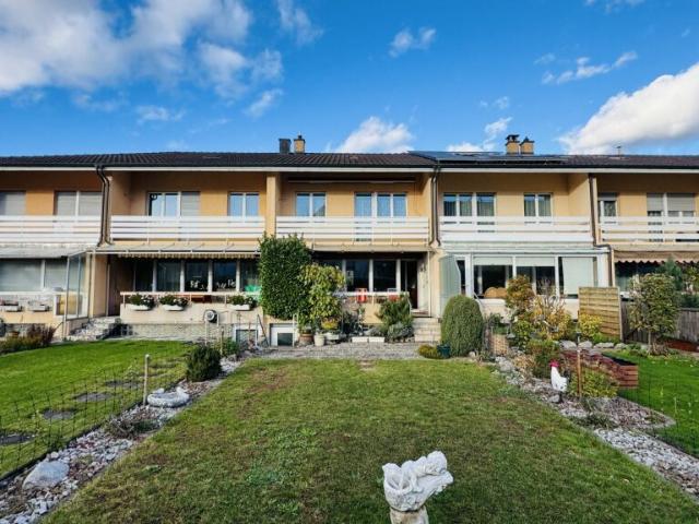 Reihenfamilienhaus kaufen in Aesch (BL), Basel-Landschaft
