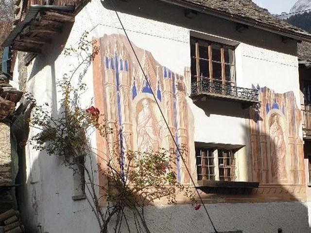Zweifamilienhaus kaufen in Cerentino, Tessin