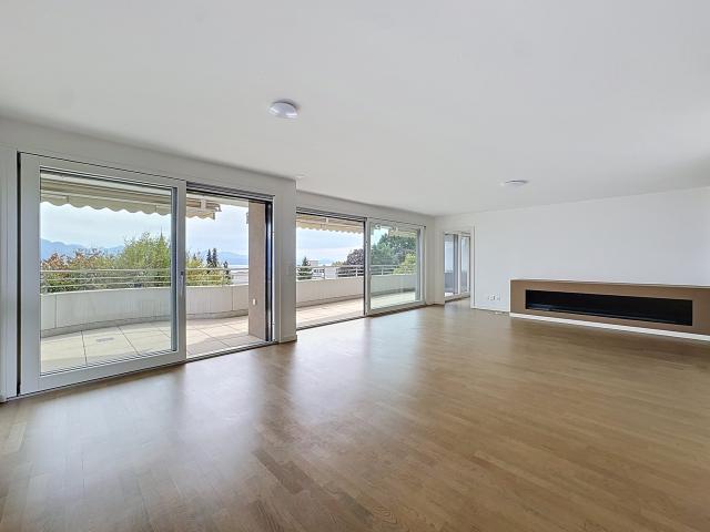 Wohnung kaufen in Pully, Waadt