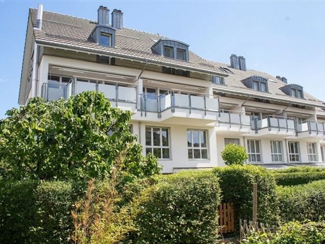 Wohnung kaufen in Rafz, Zürich