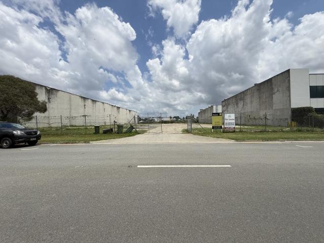 Warehouse for rent in Toombul, Queensland
