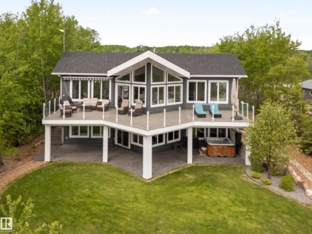 House for sale in Alberta