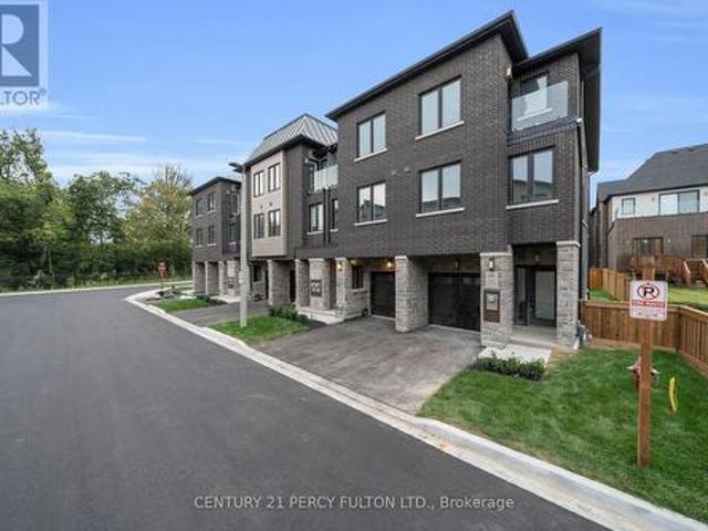 Townhouse for sale in Mississauga, Ontario