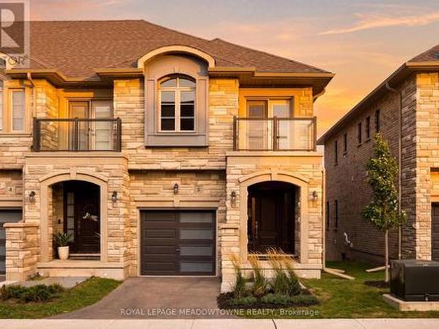 Townhouse for sale in Guelph, Ontario