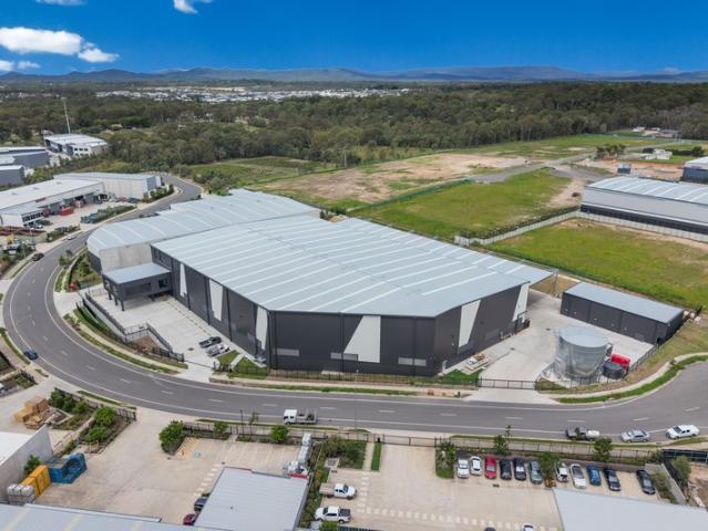 Warehouse for rent in Toombul, Queensland