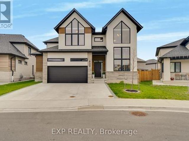 Condo for sale in Kitchener, Ontario