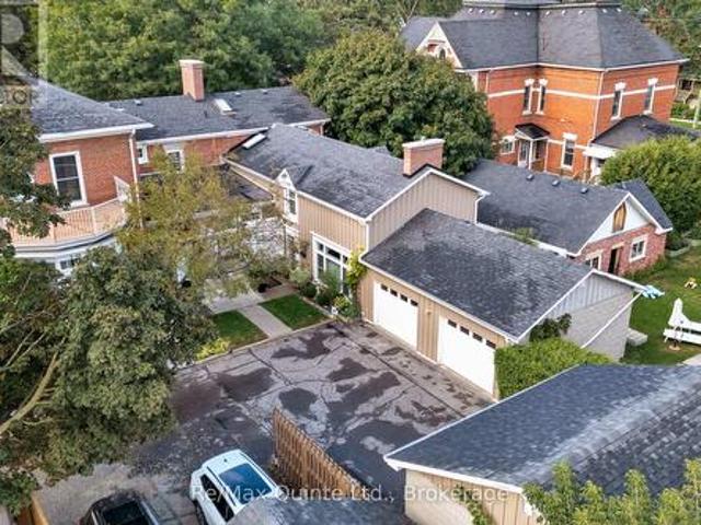 Townhouse for sale in Belleville, Ontario
