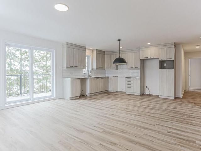 Apartment for rent in Saint-ambroise-de-kildare, Quebec