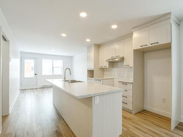 Apartment for rent in Mauricie, Quebec