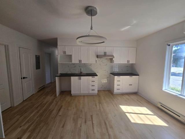Apartment for rent in St. Leonard's, Quebec