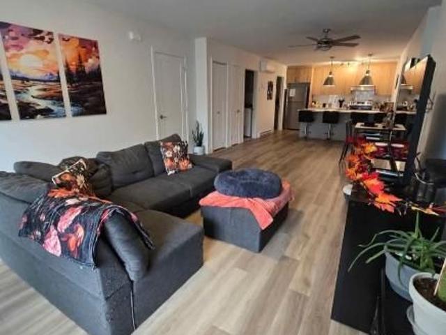 Apartment for rent in Pierre-de Saurel, Quebec