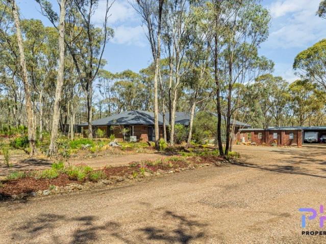 House for sale in Junortoun, Bendigo